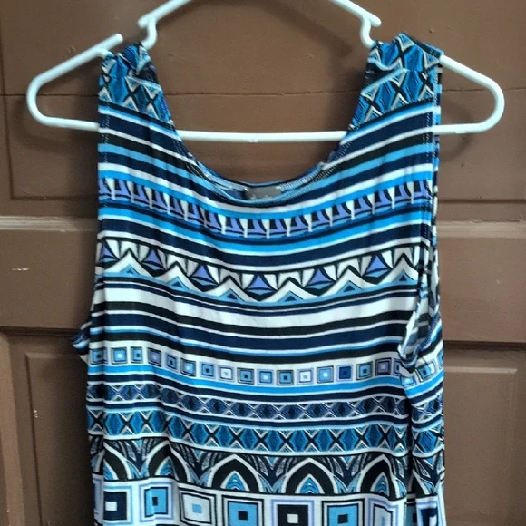 Geometric Blue and Black Women's Top - Picture 1 of 3